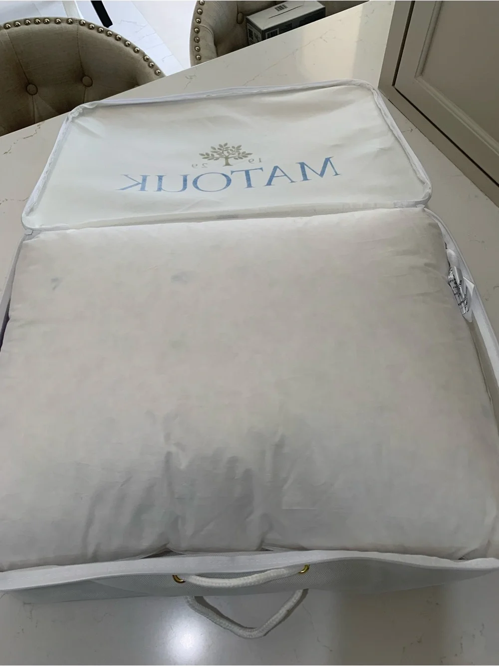 New Matouk MEDIUM 600 FILL POWER EUROPEAN DUCK DOWN Pillow 100% COTTON PERCALE S
